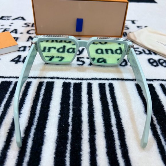 Louis Vuitton Limited Edition 1:1 Millionaire Zeiss Lens Sunglasses - Pale Green - Picture 6 of 14